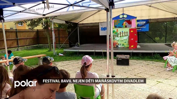 BEZ KOMENTÁŘE: Festival bavil nejen děti maňáskovým divadlem