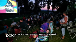 Lidé se po čtyři večery bavili v letním kině s výhledem na Beskydy