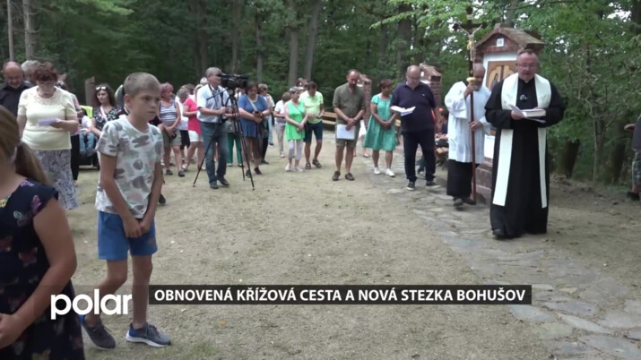 Historická Křížová cesta v Bohušově na Osoblažsku byla obnovena a slavnostně požehnána