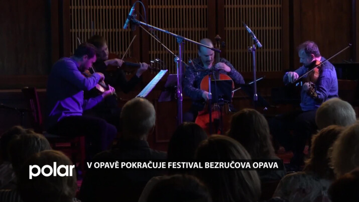 V Opavě pokračuje festival Bezručova Opava. Nabízí koncerty, divadlo, výstavy i unikátní Zahradu světla