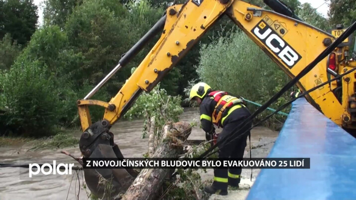 Z novojičínských Bludovic bylo evakuováno 25 lidí, Žilině pomohla protipovodňová zídka