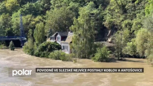 Hráz na Odře ve Slezské Ostravě vydržela a voda opadává, nejhorší je situace v Koblově a Antošovicích