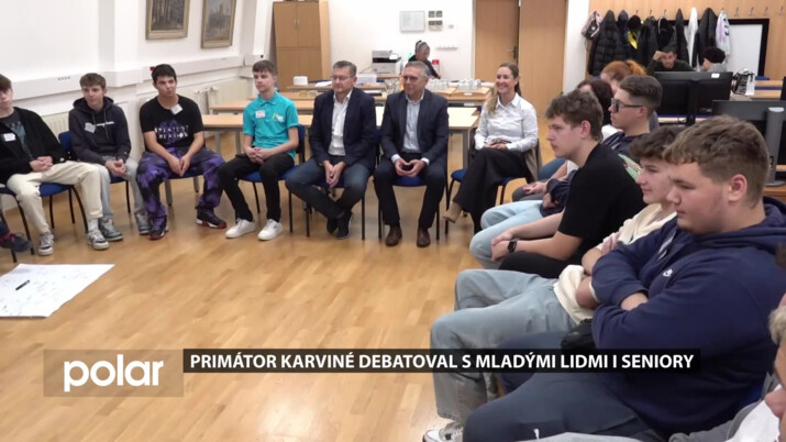 Primátor Karviné debatoval s mladými lidmi i seniory o životě ve městě