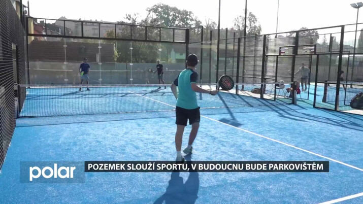 Pozemek opět slouží sportu, v budoucnu bude parkovištěm