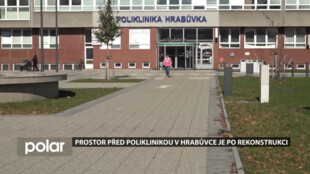 Prostor před poliklinikou v Ostravě-Hrabůvce je po rekonstrukci