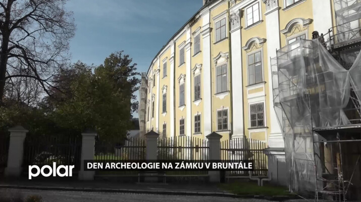 Den archeologie na bruntálském zámku bavil a poučil