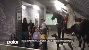 Ičko zvalo na Laudona, radniční věž a premiérovou večerní procházku