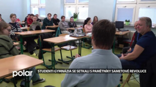 Studenti karvinského gymnázia se setkali s pamětníky Sametové revoluce