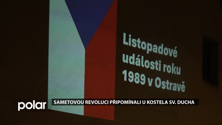 Sametovou revoluci si 17. listopadu připomněli obyvatelé Ostravy-Jihu u kostela Sv. Ducha