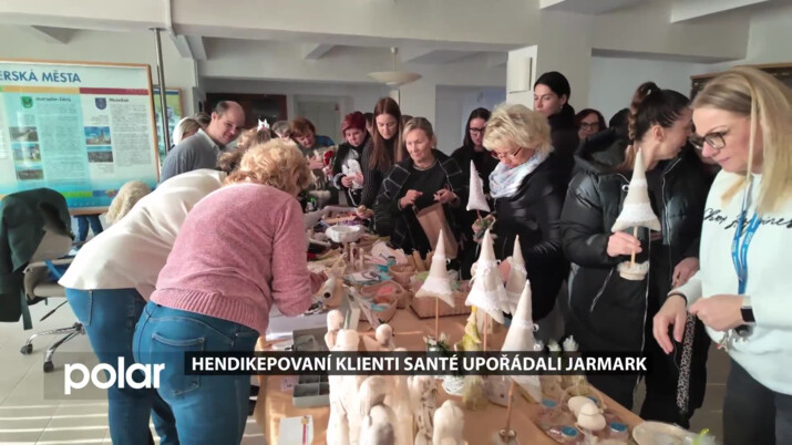 Hendikepovaní klienti Satné uspořádali jarmark na havířovském magistrátu