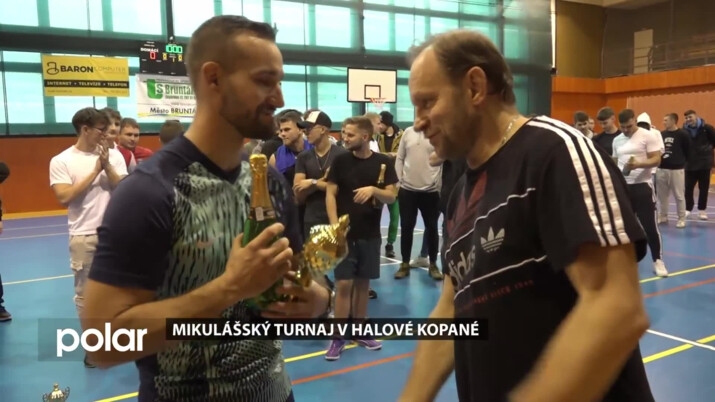 Dva mikulášské turnaje proběhly v bruntálské sportovní hale