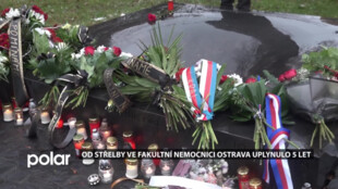 Od střelby ve Fakultní nemocnici Ostrava uplynulo 5 let. U památníku pokládali lidé květiny