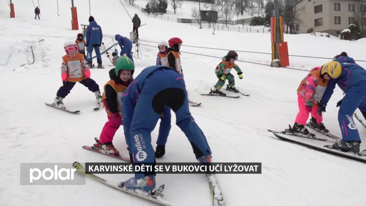 Děti z karvinských škol a školek se v Bukovci i letos učí lyžovat