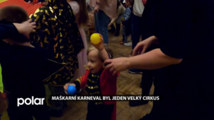 Maškarní karneval byl jeden velký cirkus, městský ples bude Valentýnský