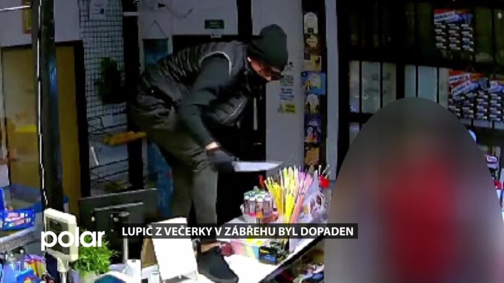 Policisté dopadli lupiče z večerky. Peníze mu měli pomoci vyřešit zoufalou situaci