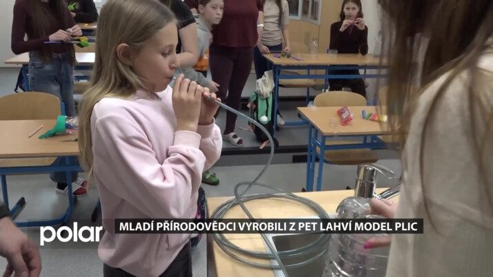 Mladí přírodovědci z Čeladné vyrobili z PET lahví model plic