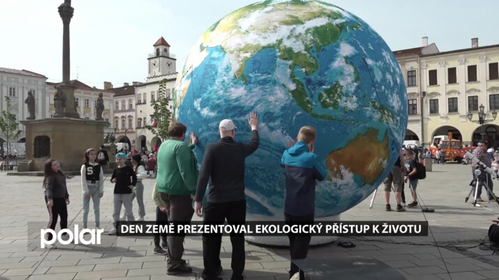 Den Země na náměstí prezentoval ekologický přístup k životu