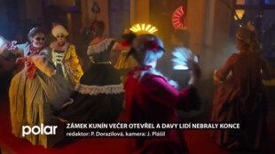 Zámek Kunín večer otevřel a davy lidí nebraly konce