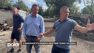 Areál řadových garáží naproti bývalé Švermy v Mariánských Horách prokoukne