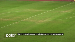 Nový trávník pro Baník se zřejmě podaří zachránit. Uškodilo mu počasí a velká zátěž