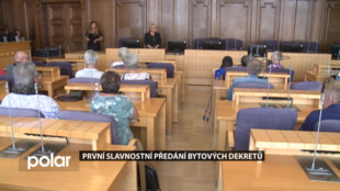 Frýdek-Místek zavedl slavnostní předávání bytových dekretů