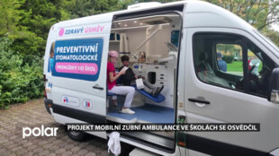 Projekt mobilní zubní ambulance Dentobus se ve školách osvědčil