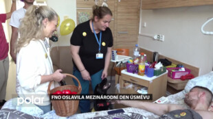 FNO oslavila Mezinárodní den úsměvu. Dobrovolníci rozdávali také dárky a občerstvení