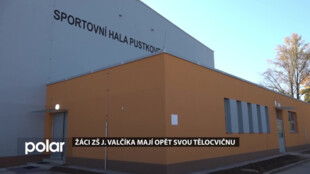 Žáci ZŠ J. Valčíka mají opět tělocvičnu. Opravená sportovní hala bude sloužit i spolkům