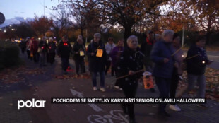Karvinští senioři oslavili Haloween tradičním Pochodem seniorských světýlek