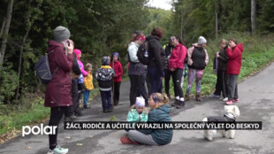 Žáci, rodiče a učitelé vyrazili na společný výlet do Beskyd
