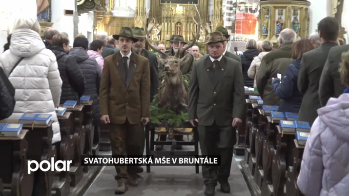 Slavnostní Svatohubertská mše v Bruntále se konala k poctě patronů myslivosti