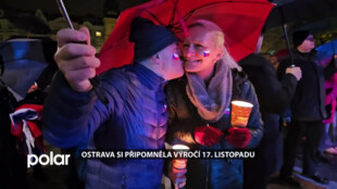 Ostrava si připomněla výročí 17. listopadu svíčkovým průvodem i audiovizuální show
