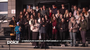 Gymnázium Karviná si připomnělo 17. listopad hudbou a slovem, ze kterého dodnes mrazí