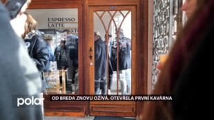 OD Breda v Opavě se probouzí k životu. U vstupu spustila provoz první kavárna
