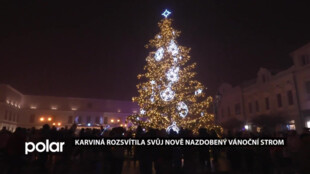 Karviná rozsvítila svůj nově nazdobený vánoční strom v pohádkovém duchu, Vánoční jarmark začíná