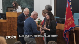 Na ostravském magistrátu se setkali dárci krve. Ocenění byli za 40 a 80 odběrů