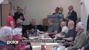Zástupci vedení Ostravy jsou Ježíškovými vnoučaty. Obdarovali klienty Domova Slunovrat
