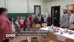 Przy wspólnym stole wigilijnym