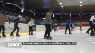 Žáci karvinské ZŠ Cihelní se učí lednímu bruslení, tříměsíční kurz zahájili na zimním stadioně