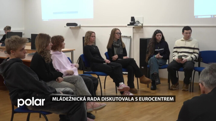 Mládežnická rada Karviná diskutovala se zástupcem Úřadu vlády z ostravského Eurocentra
