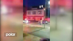 Naháč řídil dopravu na frekventované silnici v Opavě