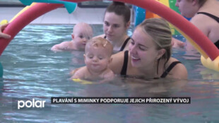 Plavání s miminky na kurzech Kačenka cílí na jejich psychomotorický vývoj