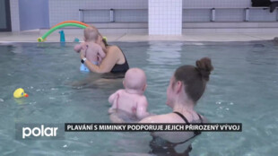 Projekt plavání s miminky Kačenka cílí především na psychomotorický vývoj dětí