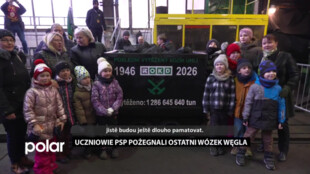 Uczniowie PSP pożegnali ostatni wózek węgla