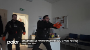 Instruktor školil strážníky ve Frýdku-Místku v první pomoci