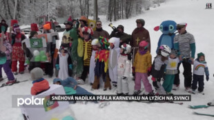 Víkendová sněhová nadílka přála karnevalu na lyžích na Svinci