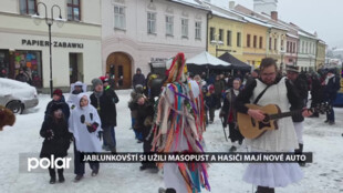 Jablunkovští si užili masopust a hasiči mají nové zásahové auto