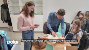 V Havířově se učí rodiče poskytovat první pomoc novorozencům, o školení je velký zájem