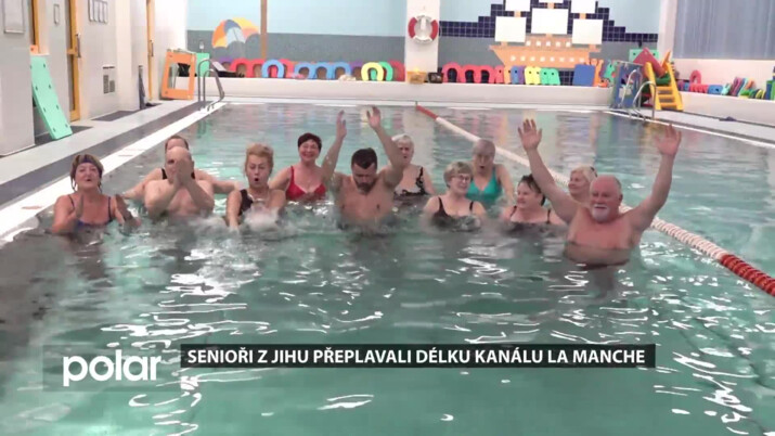 Senioři z Ostravy-Jihu symbolicky přeplavávají délku kanálu La Manche