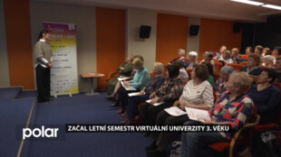 Začal letní semestr virtuální univerzity třetího věku, studenti převzali certifikáty